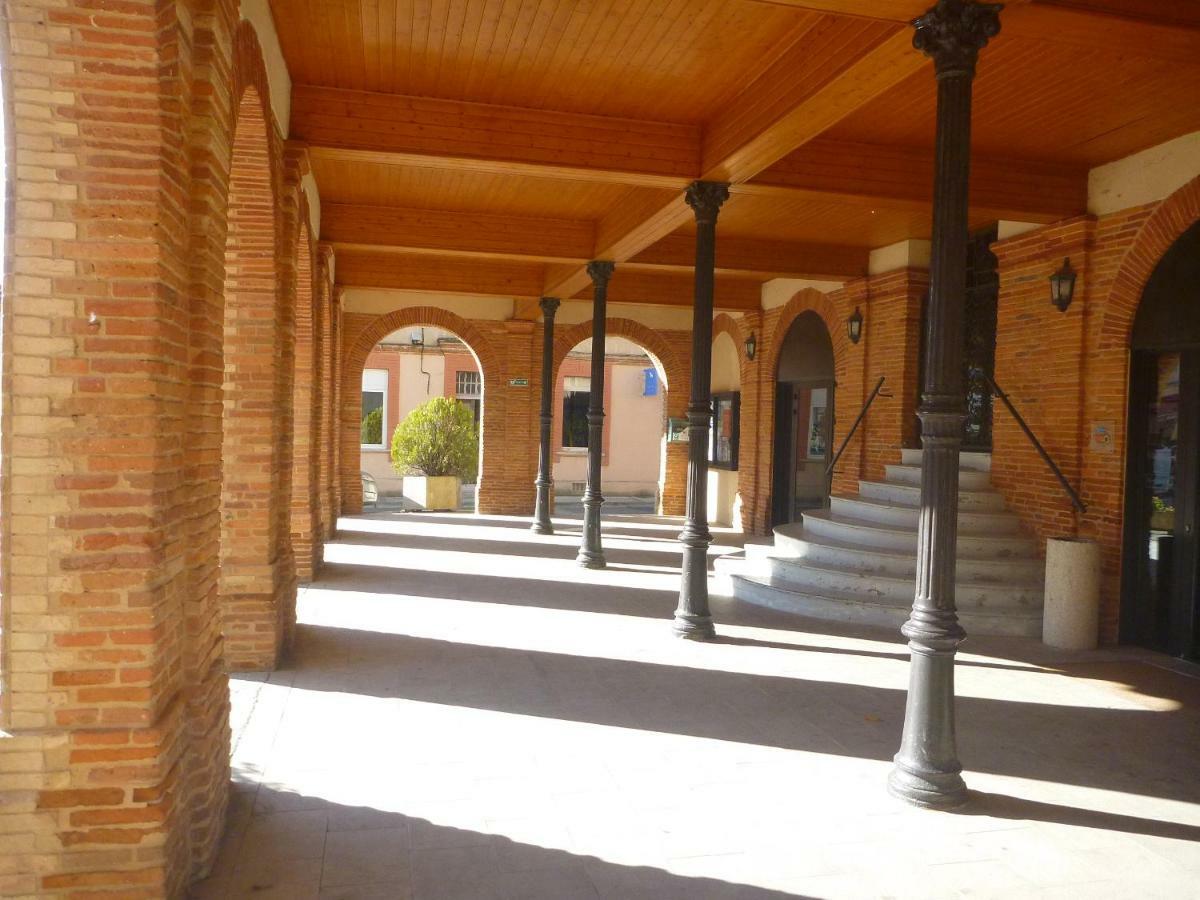 Au coeur de Montastruc-la-Conseillère - Chambres d'hôtes Exterior foto